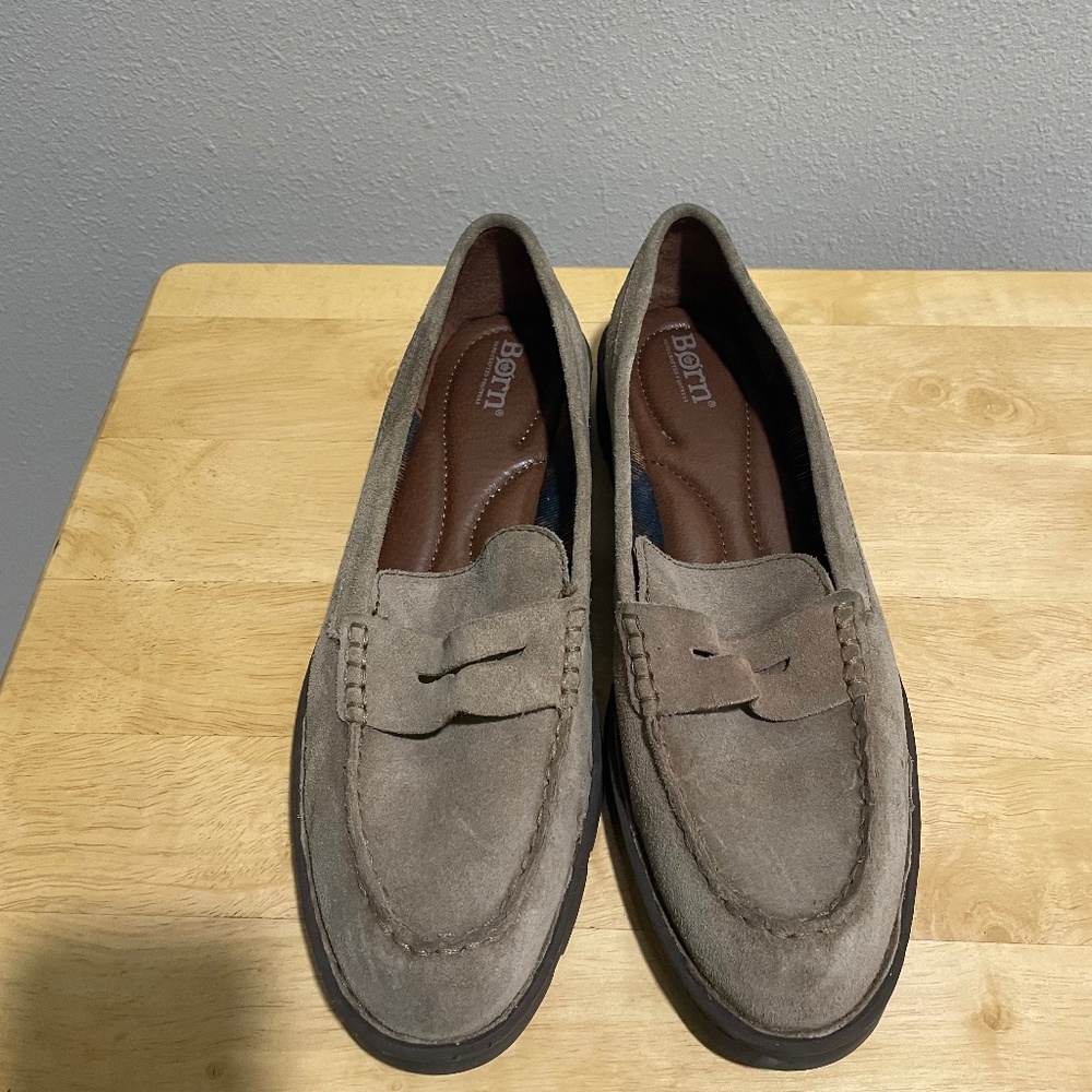 8.5 US Women's Born Loire Penny Loafers